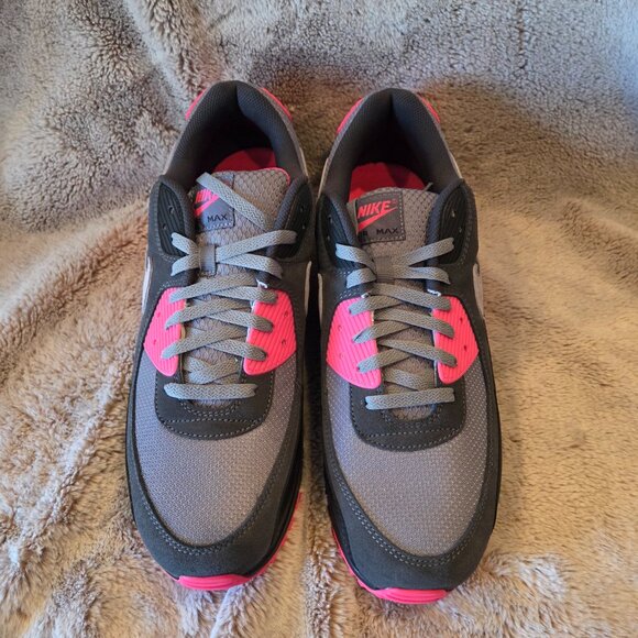 Men's Size 15 - Nike Air Max 90 Wolf Grey Hyper Pink (DM0029-010) - Picture 2 of 7